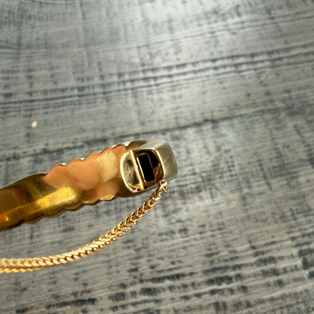 14k gold Italian bangle Bracelet almost 20 grams - Picture 11 of 16
